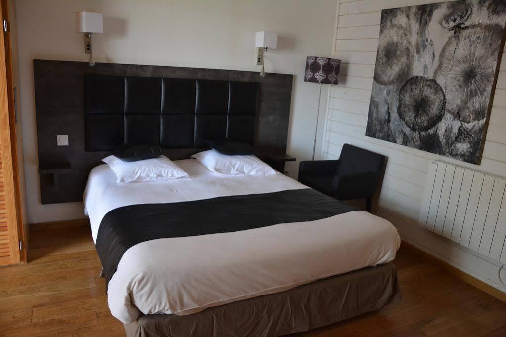Hotel Monet Ла-Ривьер-Сен-Совёр Экстерьер фото