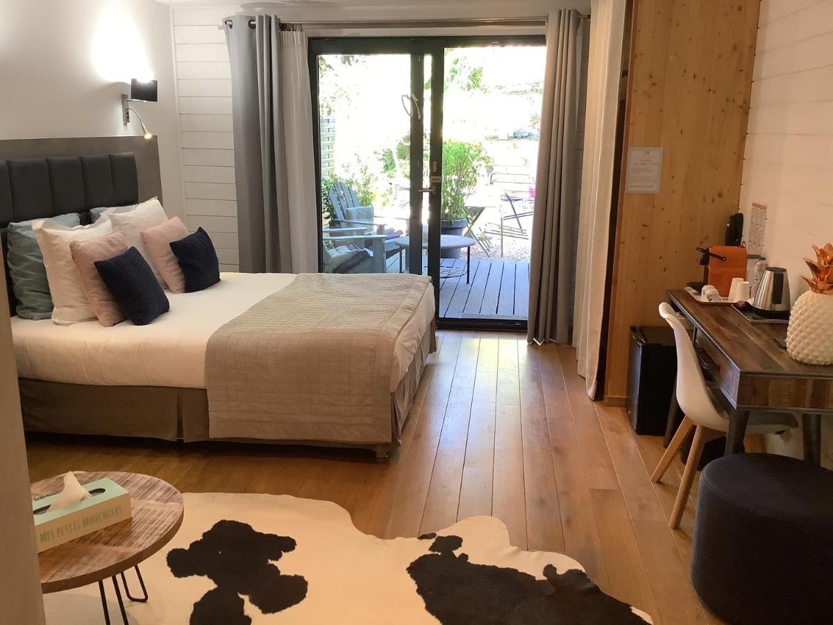 Hotel Monet Ла-Ривьер-Сен-Совёр Экстерьер фото